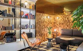 Mercure Paris Bercy Bibliotheque